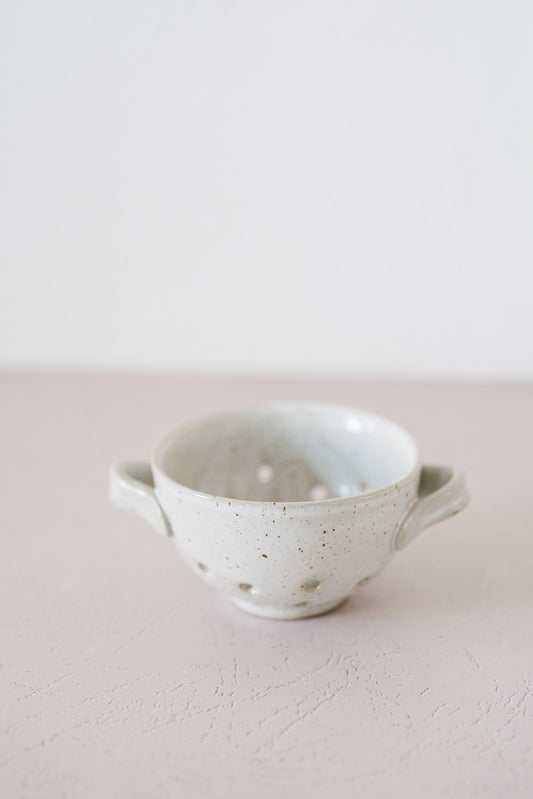 Stoneware White Berry Bowl