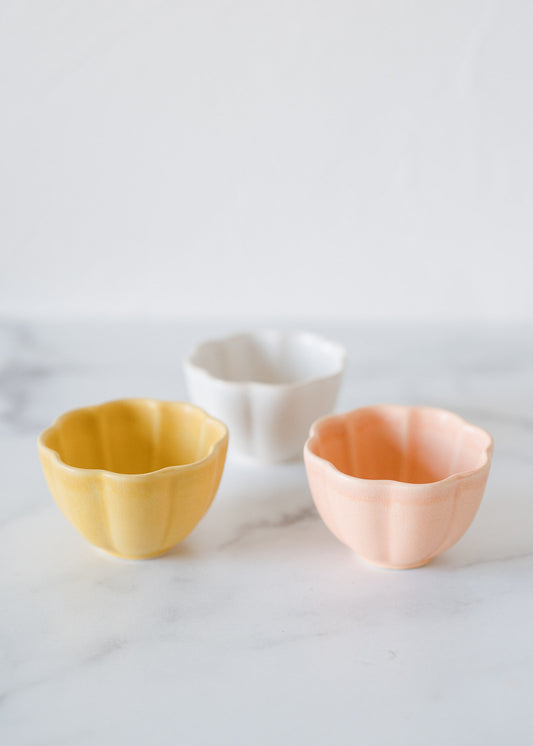 Stoneware Flower Shaped Bowl