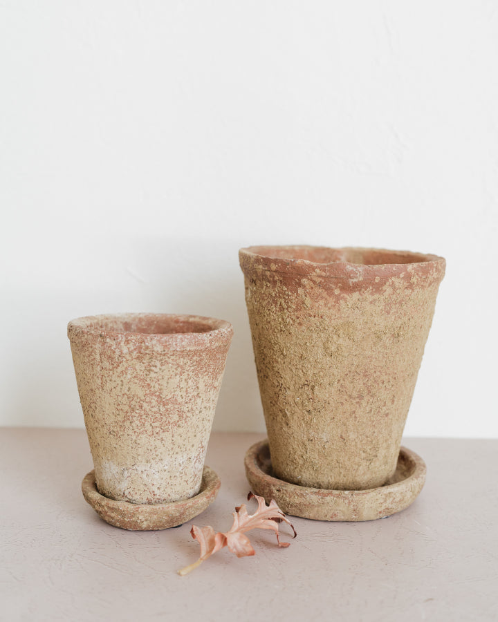 Sm. Distressed Cement Planter