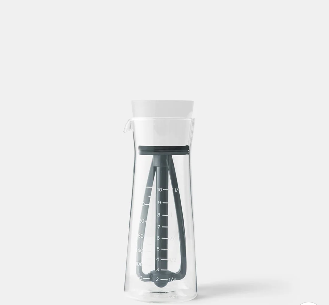 Salad Dressing Mixer