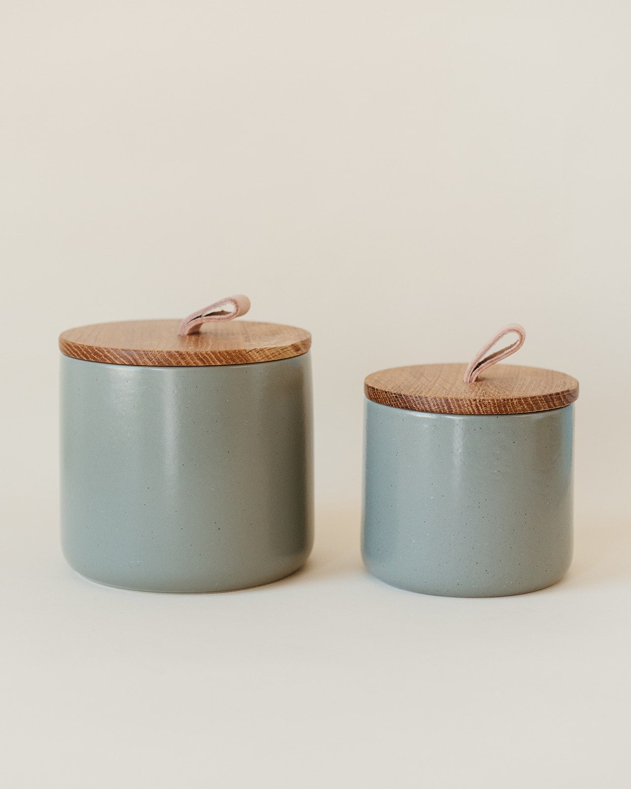 Canister w/ Oak Wood Lid