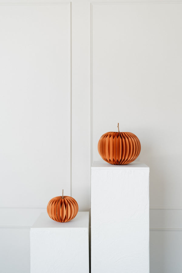 Honeycomb Pumpkin w/ Twig Stem