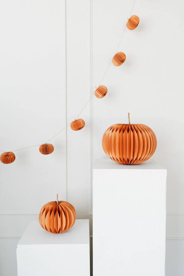 Honeycomb Pumpkin w/ Twig Stem