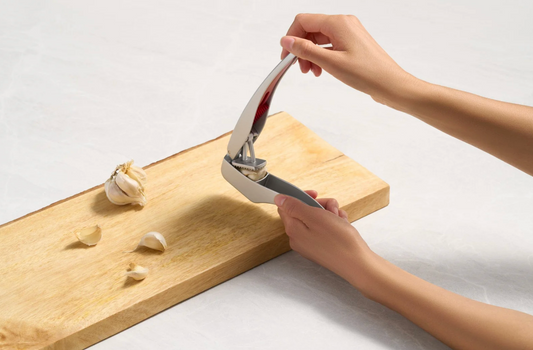 Susi 3 Garlic Press
