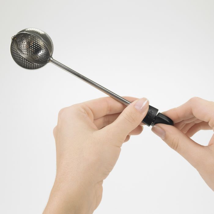 Twisting Tea Ball