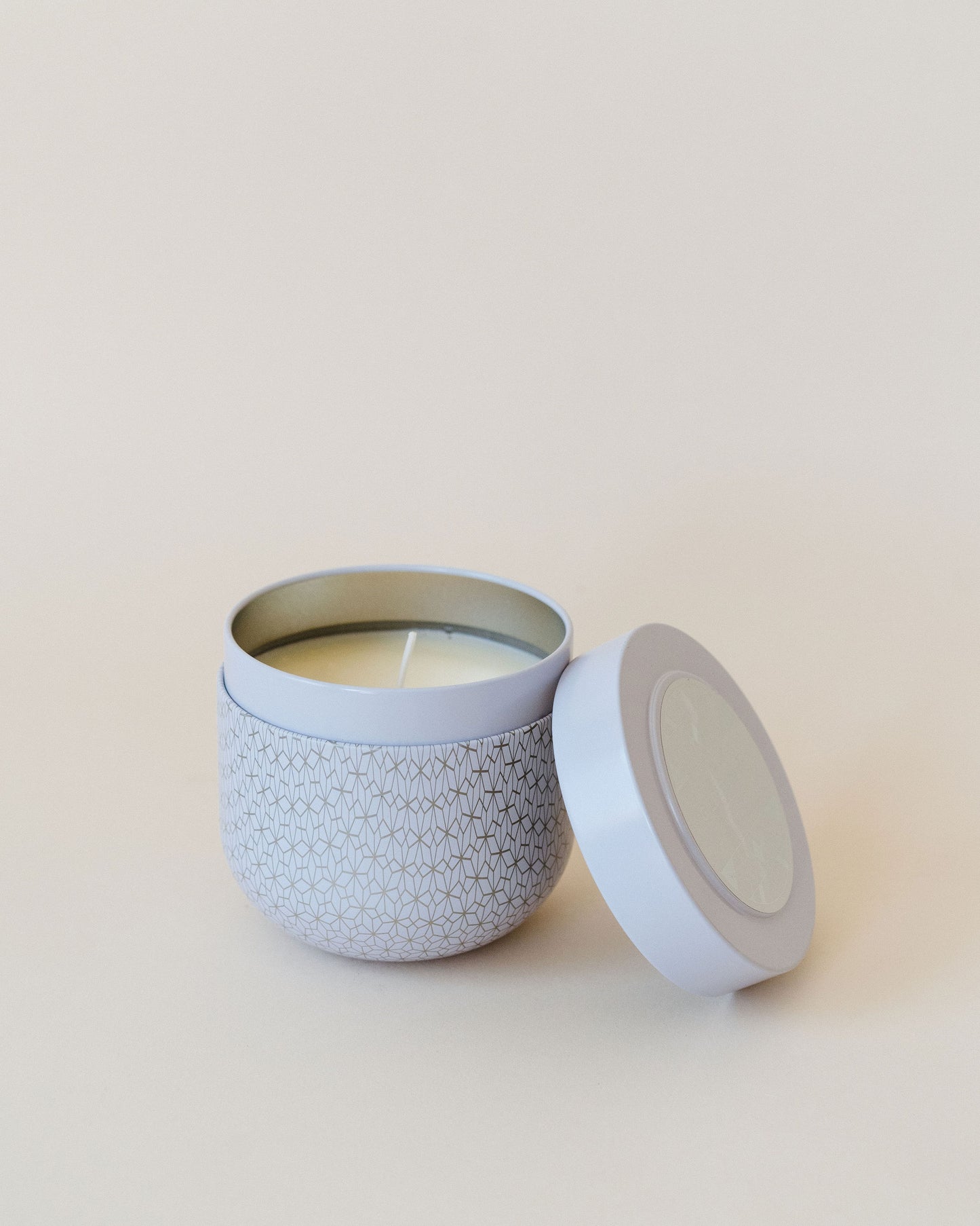 Volcano Gilded Muse White Tin